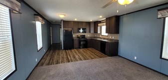 Building Photo - 25156 Au Lac Dr N