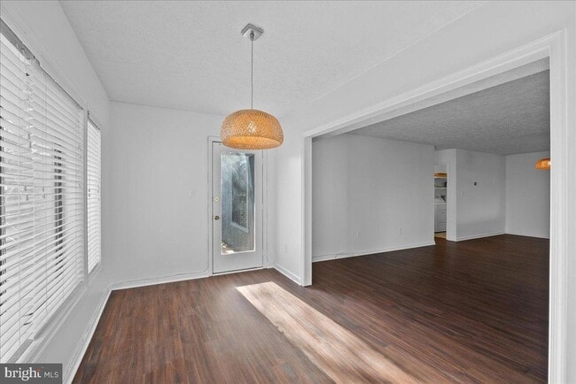 Building Photo - 2228 Hunters Run Dr