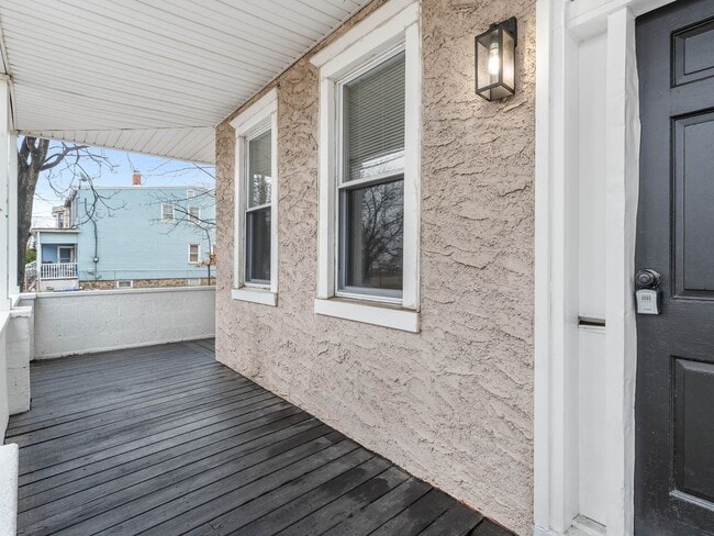 Building Photo - Newly Upgraded Duplex Unit for Rent – Modern Kitchen & Bathroom | Gloucester, NJ