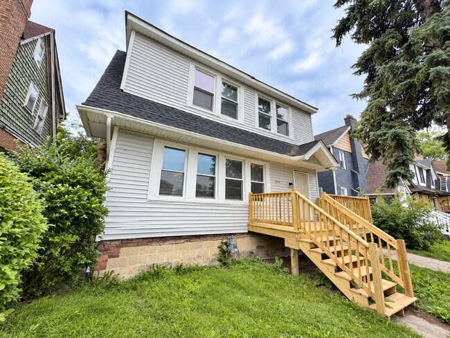 Building Photo - 4368 Buckingham
