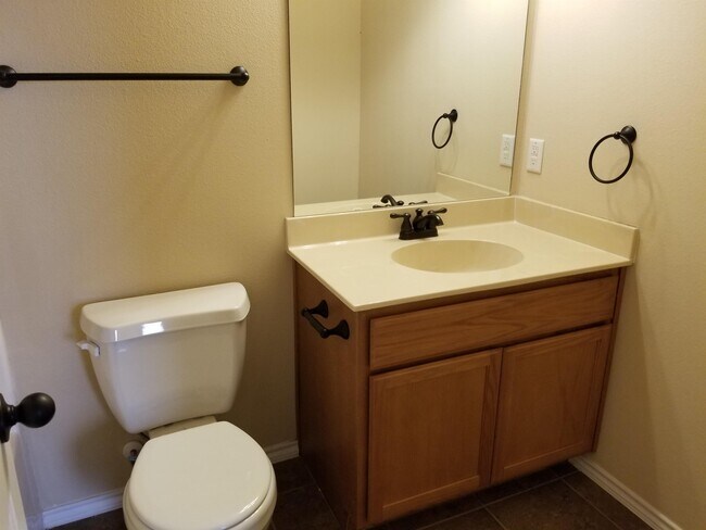 Building Photo - 1023 Brown Rock Dr