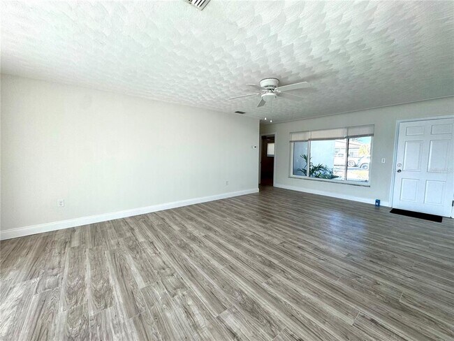 Building Photo - 535 173rd Ave