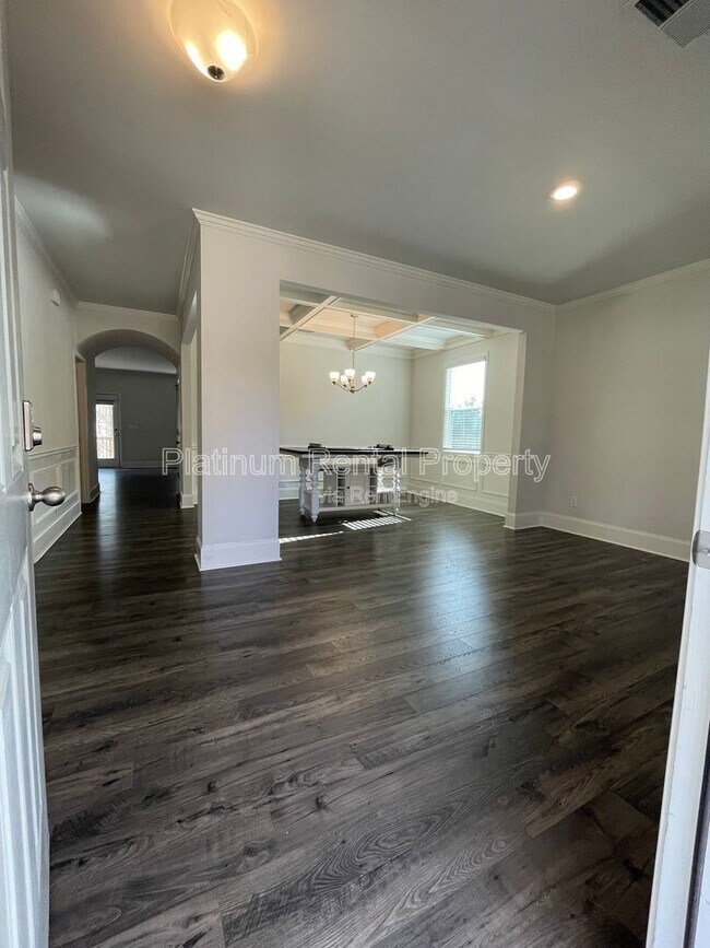 Building Photo - 1616 Chancery Ln