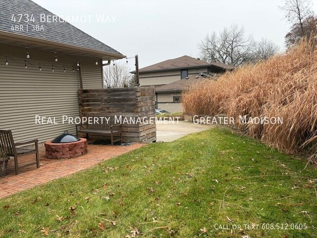 Building Photo - 4734 Bergamot Way