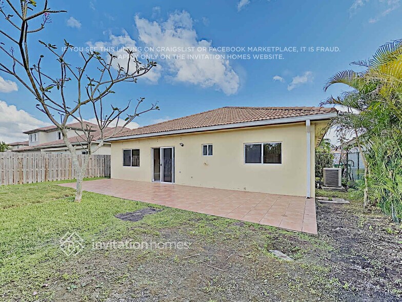 Building Photo - 13614 SW 124th Avenue Rd