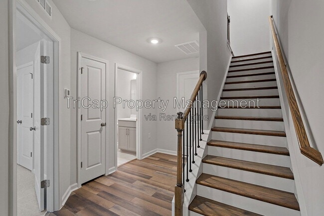 Building Photo - 1713 Chirping Trl