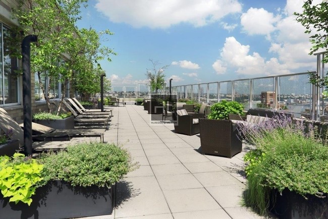 Building Photo - No Fee The Pinnacle of Upper West Side Liv...