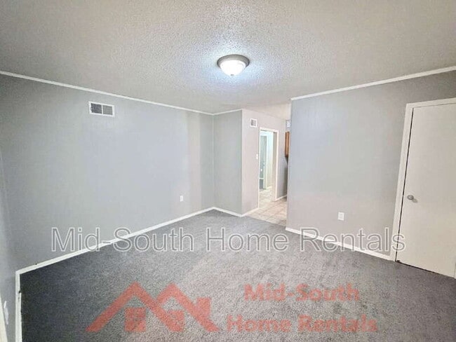 Building Photo - 5286 Braden Dr