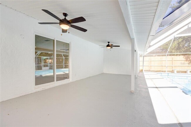 Building Photo - 2261 S Flagler Ave
