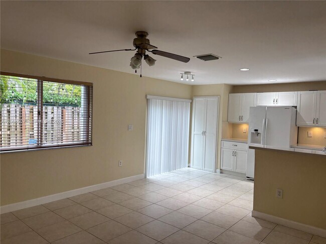 Building Photo - 11440 NW 50th Terrace