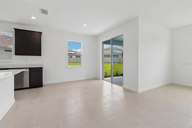 Building Photo - 11243 Sycamore Glen Loop