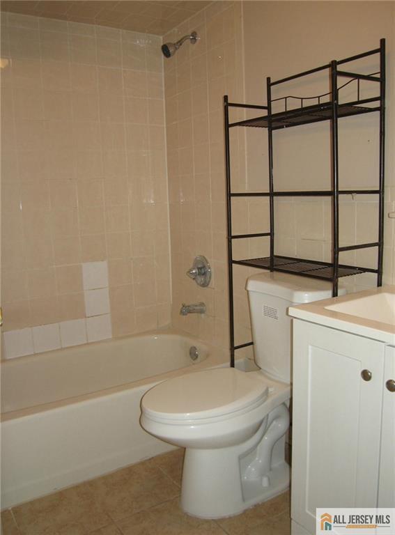 Building Photo - 4406 Birchwood Ct
