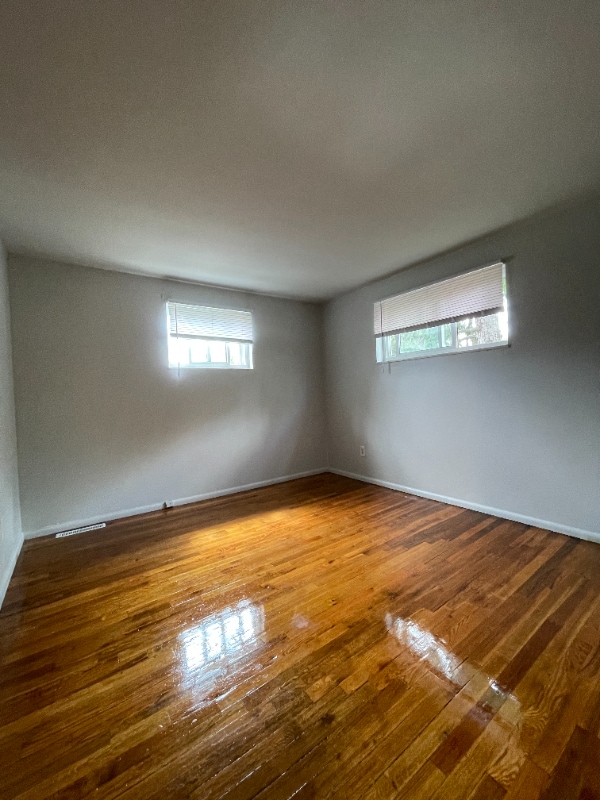 Building Photo - 939 Woodhill Dr