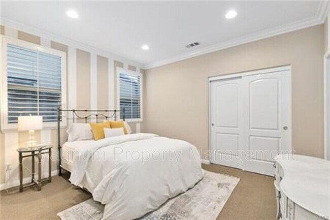 Building Photo - 31650 Sweetwater Cir