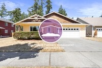 Building Photo - 3 Bed 2 Bath - Excellent Condition - NAS W...