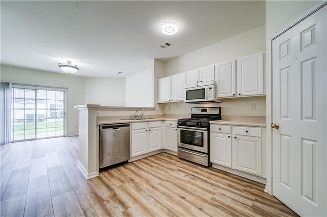 Building Photo - 3285 Hidden Cove Cir NW