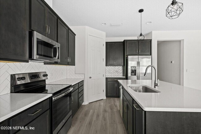 Building Photo - 3067 Alpin Dr