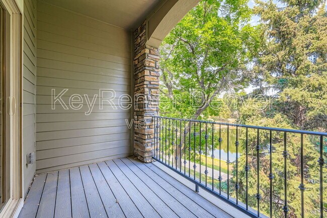 Building Photo - 8951 E Phillips Dr