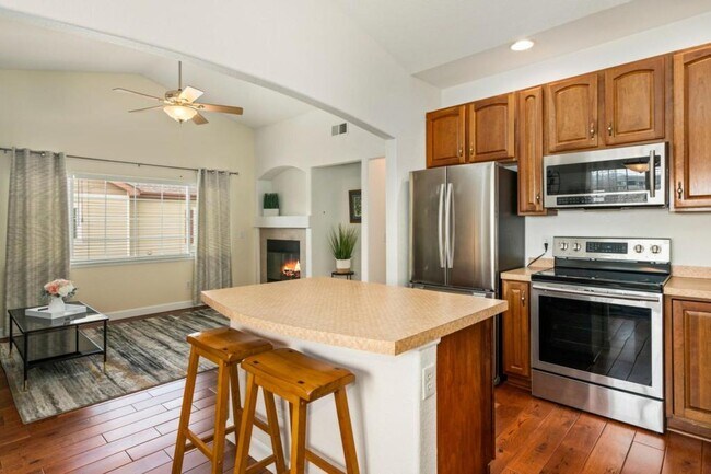 Building Photo - 5014 Brookfield Dr