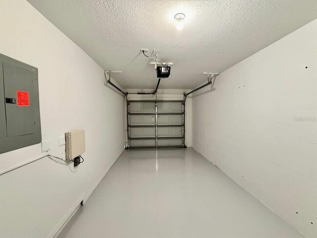 Building Photo - 2409 Hibiscus Bay Ln