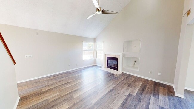 Building Photo - 5770 Trailwater Ln