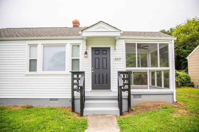 Building Photo - Newly Renovated 1/2 Off 1st Month!