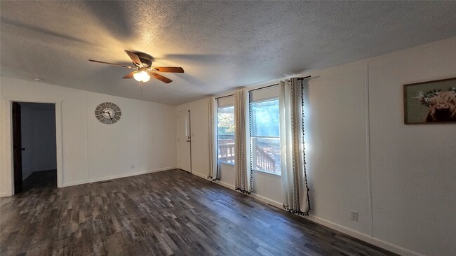 Building Photo - 21150 Arnsworth