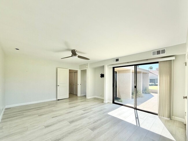 Building Photo - 34983 Mission Hills Dr
