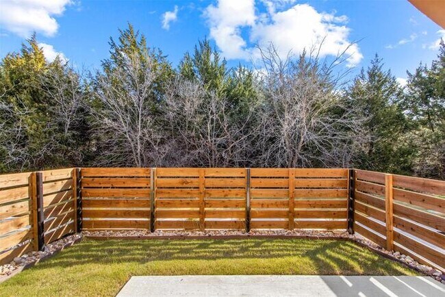 Building Photo - Upgraded Mira Lagos townhome with EV Charger and 2 car garage