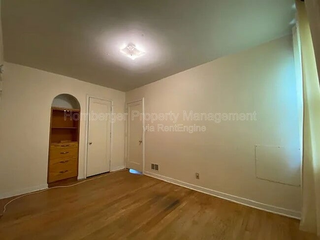 Building Photo - 1808 W 2nd Ave