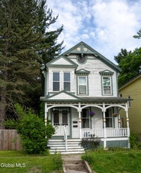 Building Photo - 908 3rd Ave