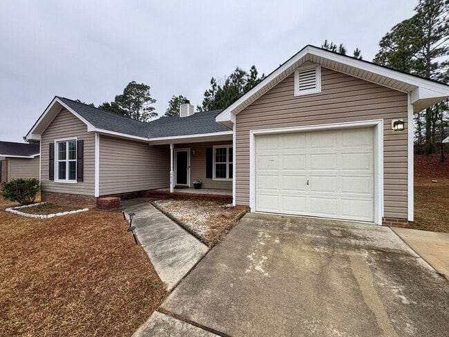 Building Photo - Charming 3 Bed 2 Bath Home in Jack Britt