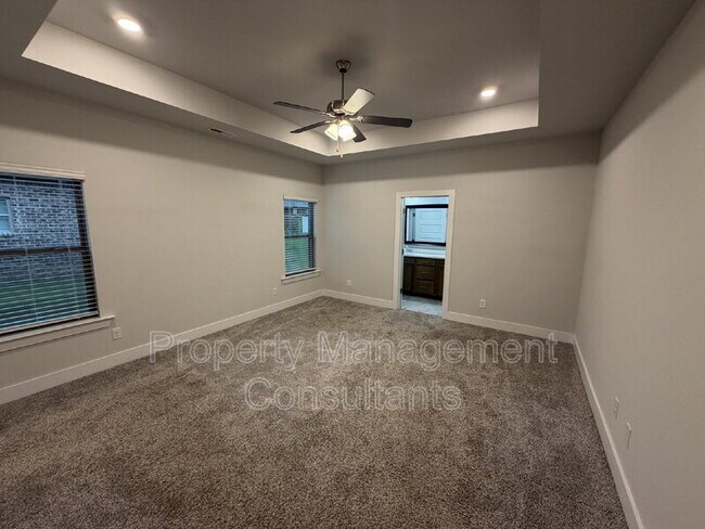 Building Photo - 14872 Demarie Ln