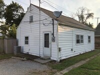 Building Photo - 2-Bed/1-Bath Home in Bluffton!
