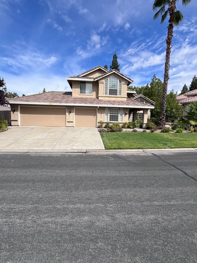 Primary Photo - BEAUTIFUL HOME IN EAST ROSEVILLE!!