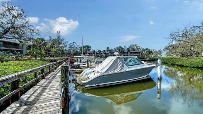 Building Photo - 1601 Pelican Point Dr