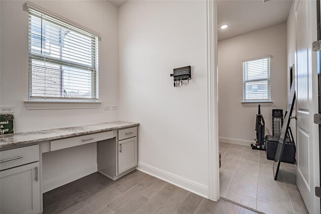 Building Photo - 3049 Sage Ranch Dr