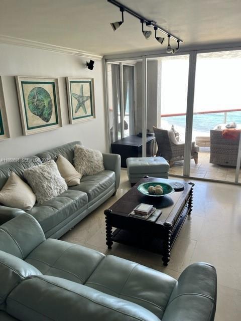 Building Photo - 6767 Collins Ave