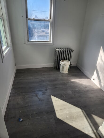 Building Photo - 768 Communipaw Ave