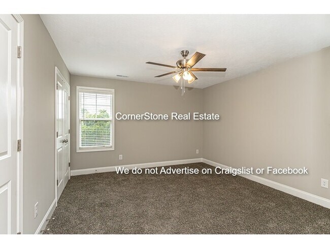 Building Photo - Move in special ($500 off first month's rent)