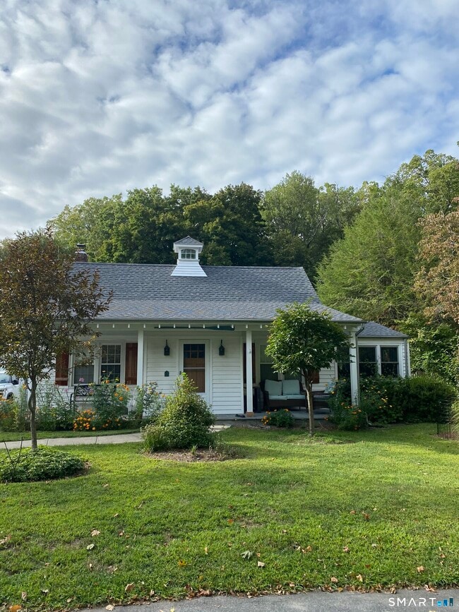 Building Photo - 276 Dunnlea Rd