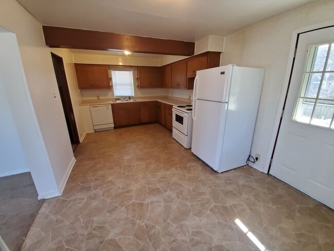 Primary Photo - 935 Dousman St