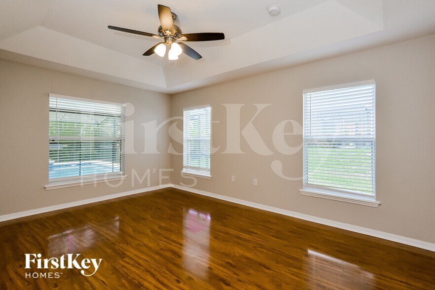 Building Photo - 13024 Baybrook Ln