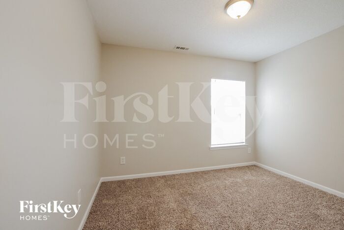 Building Photo - 7315 Aragorn Ln