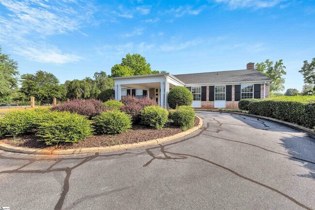 Building Photo - 925 Cleveland St