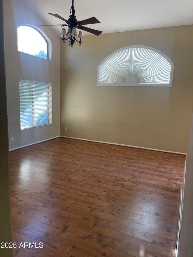 Building Photo - 1381 W Pelican Ct