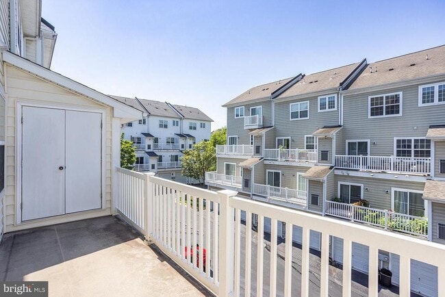 Building Photo - 13538 Waterford Hills Blvd