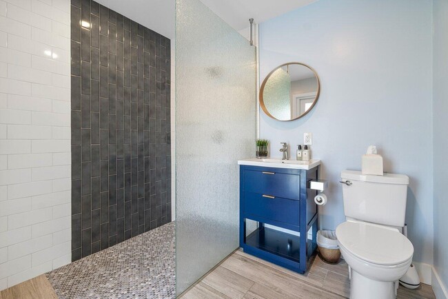 Building Photo - 822 SW 33rd Pl
