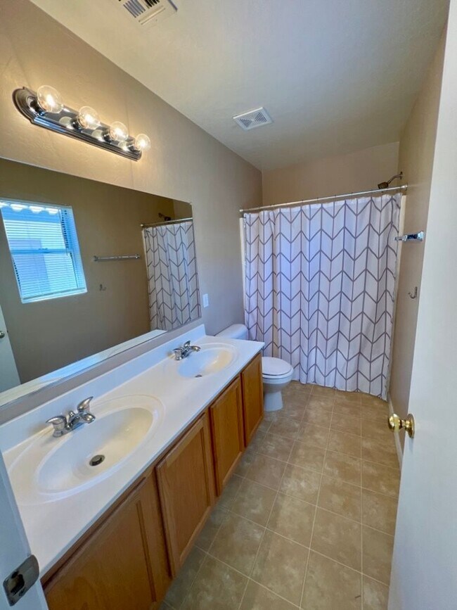 Building Photo - COMING SOON! Beautiful Home in Copper Basi...
