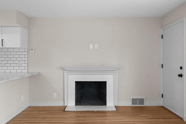 Building Photo - 4705 France Ave S